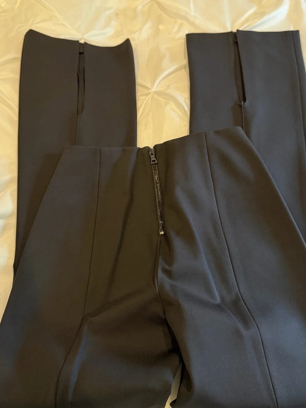 Alice + Olivia Black Emiko Split-Hem Flare Pants Size 0 - Picture 8 of 9